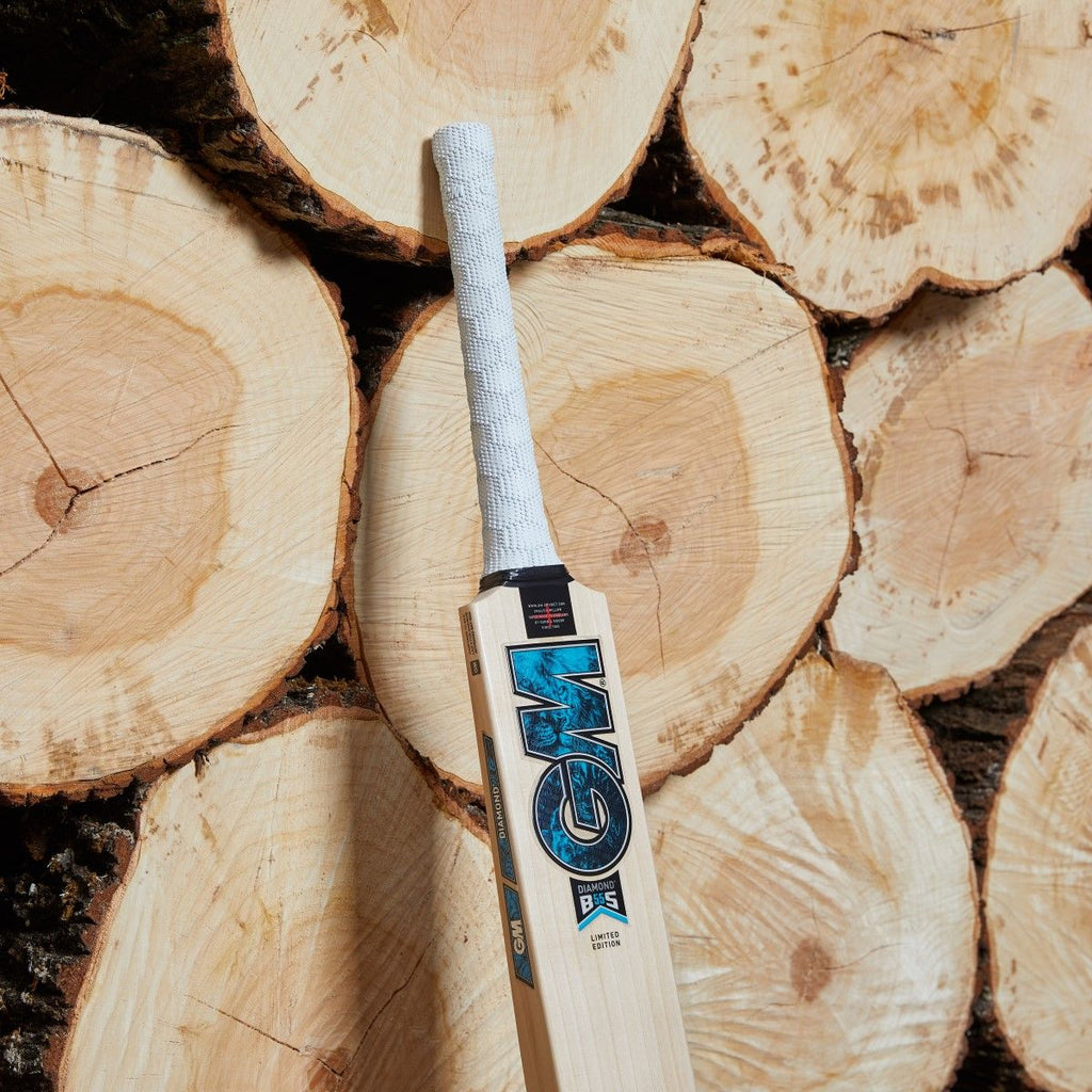 GM Diamond 909 English Willow Cricket Bat - Cricket Bat - Wiz Sports