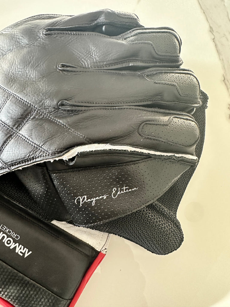 Armour Players Grade Wicket Keeping Gloves - Adults - Wicket Keeping Gloves - Wiz Sports