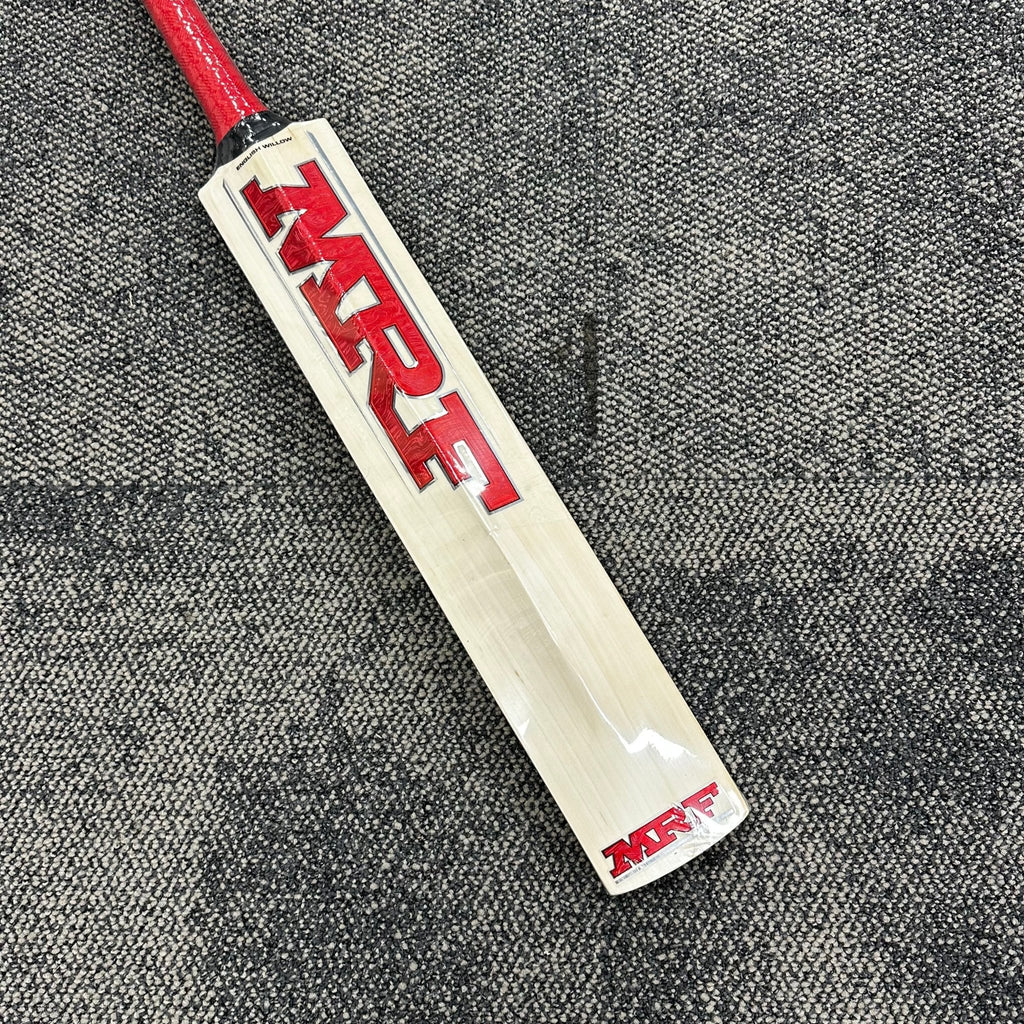 MRF Genius Chase Master Junior English Willow Cricket Bat – Players Grade 2025/26 Edition - Cricket Bat - Wiz Sports