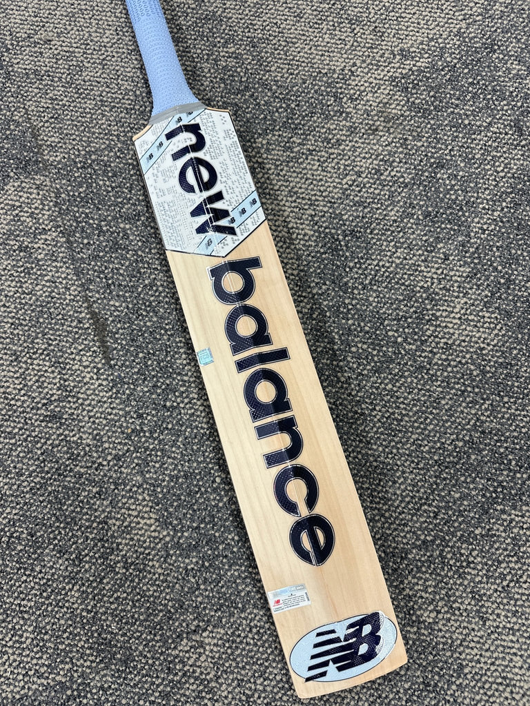 New Balance TC 600i English Willow Cricket Bat - Wiz Sports